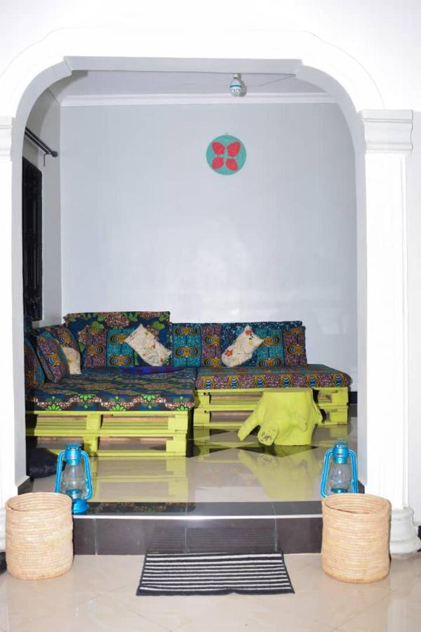 לינה וארוחת בוקר ארושה New Dream House מראה חיצוני תמונה